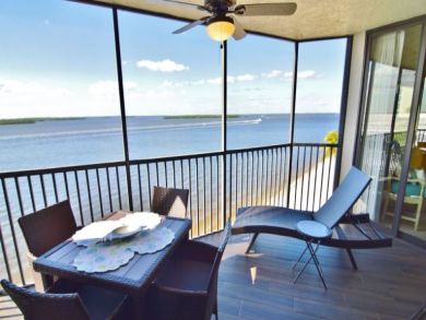 Beautful Gulf and Bay Views Fort Myers Area Condo